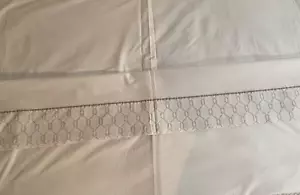NAUTICA OFF WHITE QUEEN FLAT SHEET WITH GRAY GEOMETRIC TRIM 82” X 102 “ - Picture 1 of 9