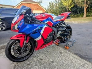 2014 Honda CBR1000RR Fireblade - Picture 1 of 5