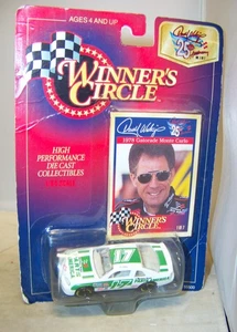 1:64 WINNERS CIRCLE 1997 #17 PARTS AMERICA DARRELL WALTRIP 25TH GATORADE 1 of 7 - Picture 1 of 3