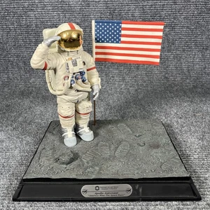 NASA  Apollo Astronaut on Moon surface base  Statue by CODE 3 Museum quality. - Picture 1 of 15