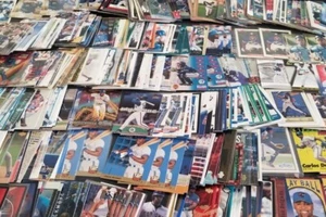 CARLOS DELGADO YOU PICK HUGE FAN COLLECTION .99 UNLIMITED SHIPPING HIGH GRADE - Picture 1 of 501