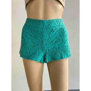 SINGLE Lace Shorts High Waist Dressy Party Cocktail Green Size 4 - Picture 1 of 8