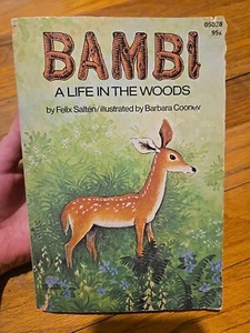 Vtg Bambi, A Life In The Woods Book By Felix Salten 1973 1st Printing - Foto 1 di 5
