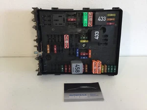 VW Touran Steuergerät Sicherungskasten Sicherung 1K0937804B 1K0937800G - Bild 1 von 1
