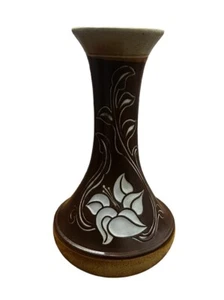 Vaso vintage ceramica artigianale giglio MCM marrone crema arte Neuvoue alto 10 1/4" - Foto 1 di 7