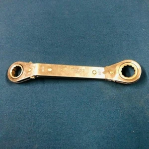 Matco Tools 5/8" - 11/16" 12 Point Offset Ratcheting Box Wrench WRD-20222 - Bild 1 von 7