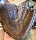 Vintage Regent 5552 Baseball Glove Right Handed Throwing RHT 11"