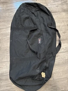 Borsone grande Eastpak da palestra nero 35" - Foto 1 di 3