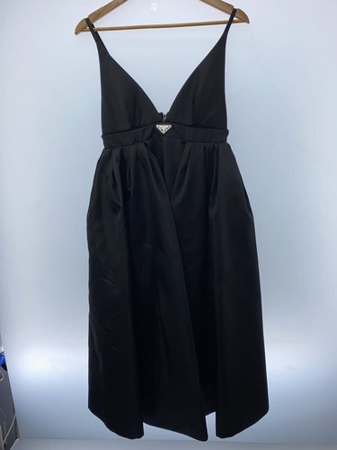 Abito smanicato PRADA altro 38 nylon nero tinta unita 23Y644 triangolo logo