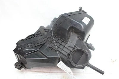 AIR CLEANER BOX Audi A4 A5 Q5 2009 09 2010 10 2011 11 2012 12 8R0133837 1284240 - Изображение 1 из 4