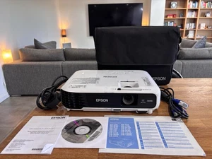 Epson EB-S04 3,000 Lumens Home Cinema Projector HDMI VGA 21 Hours Used Case - Picture 1 of 24