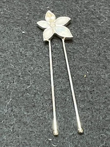 Swarovski Crystal Hairpin Silvertone encrusted with Crystals in a Star Pattern - Picture 1 of 12