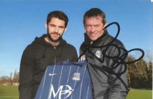 SOUTHEND: PHIL BROWN SIGNED 6x4 PORTRAIT PHOTO+COA - Picture 1 of 1