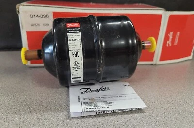 Danfoss Eliminator Filter Drier 023Z5029 3/8 ODF DCL163S Johnstone B14 398 - Image 1 of 3