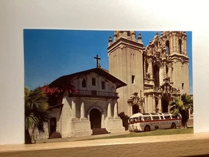 Sightseeing Bus at Mission Dolores: San Francisco, CA - Vintage Postcard - Picture 1 of 3