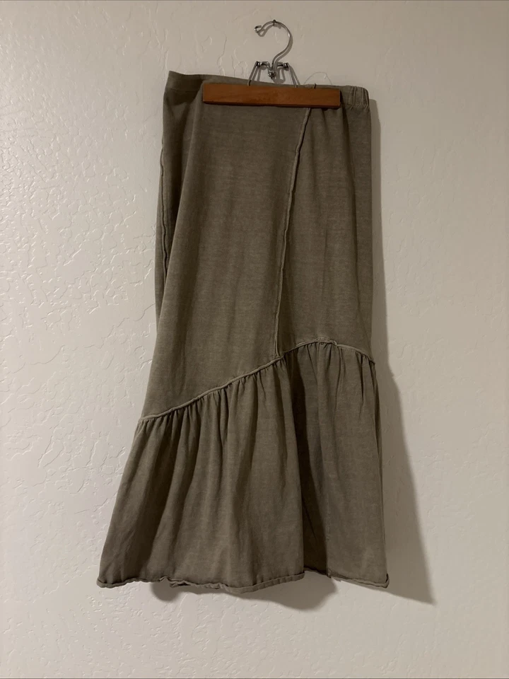 Maxi Falda Sahalie Algodón Orgánico Tejido en Niveles Volantes XS Verde Oliva Fluida Natural Foto 1 de 4