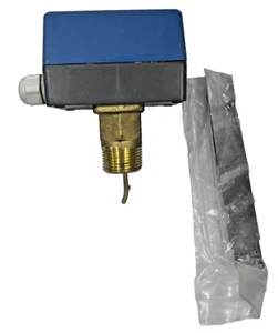 SIKA VH series VH780J411LS10110 Paddle Flow Switch - Picture 1 of 2