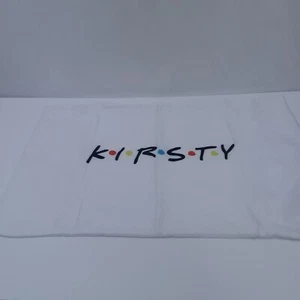 Funda de Almohada Personalizada FRIENDS (Con el Nombre Kirsty Impreso en Colores) - Imagen 1 de 5