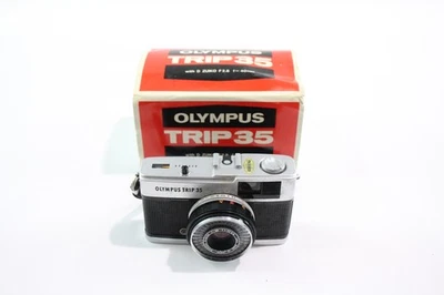 Vintage Olympus Trip 35 Compact Film Camera Working w/ D. Zuiko 40mm F/2.8 Lens - Image 1 of 4