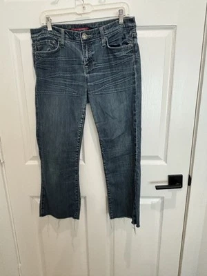 Womans Vigoss size 13 denim raw hem 25.5 inch capri jeans - Image 1 of 4