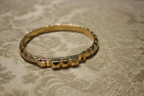 GUCCI Bracciale Vita Vita in pelle con borchie oro nuovo