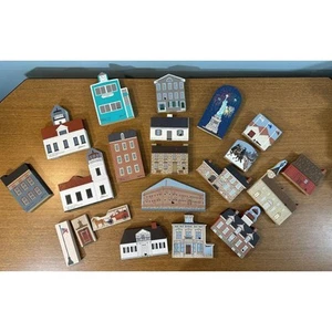 The Cat’s Meow Village Collectible Buildings Stores Christmas Vintage- Lot of 21 - Picture 1 of 8