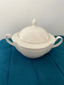 Mikasa Italian Countryside Covered Tureen/Casserole DD900 - Picture 1 of 6