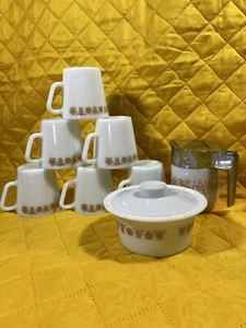 Set Vtg 70s PYREX "Butterfly Gold" Flower Milk Glass Mug Cup/Sugar Bowl/Creamer - Picture 1 of 14