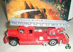 Matchbox: 1932 Mercedes-Benz Ladder Truck - Picture 1 of 7
