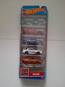 Hot Wheels Mattel HW Nissan HLY73 01806 Box 5 Modellini 2023 Auto - Foto 1 di 1