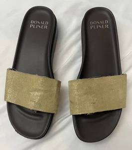 Donald Pliner Fiji Bronze Metallic Women's Leather Casual Wedge Sandals Sz 9 - Picture 1 of 5