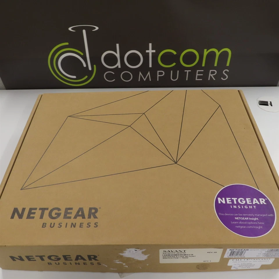 Netgear Prosafe GS752TPP-100NAS Gig Stackable Smart 48 port PoE switch 4 SFP  - Image 1 of 4