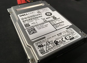 DELL 800GB 2.5" 24Gb/s RI TLC SAS SSD KPM7WVUG960G DP/N 081G77 *512 FORMAT - Picture 1 of 9