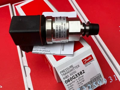 New in box Danfoss MBS 3050 060G3582 Pressure Transmitter - Image 1 of 2