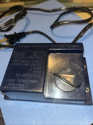 Life-Like HO масштаб 120V Power Pack поезда хобби трансформатор 390-J - Изображение 1 из 4