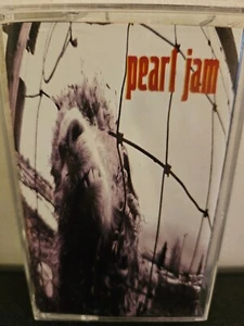 PEARL JAM Vs. 1993 CASSETTE TAPE EDDIE VEDDER GRUNGE HARD ROCK CLASSIC - Picture 1 of 6
