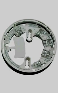 10 X NOTIFIER B501AP BASE STANDARD BIANCA PER RILEVATORI INDIRIZZABILI - Foto 1 di 1