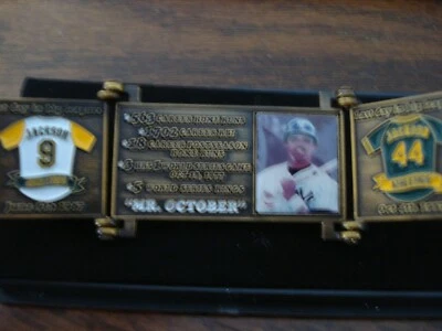 Reggie Jackson Tri Fold Pin Hall Of Fame 1993 LMTD to 300 - Image 1 of 3