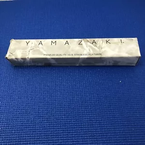 Piattiere Yamazaki ALEXANDRA in acciaio inox accento oro 18/8 Corea - Impostazione 5 pezzi - Foto 1 di 6