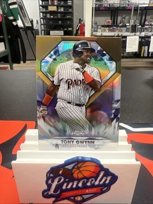 2022 Topps Chrome Diamond Greats Tony Gwynn #DGC-44 REFRACTOR San Diego Padres - Image 1 of 2