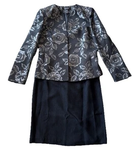 Kasper Women Two Piece Suit Set Blazer Jacket & Skirt Size 10 Black Floral NEW - Picture 1 of 23