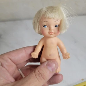 Vintage 1966 Uneeda Pee Wee Girl Character Doll 3 1/2" Tall Blonde - Picture 1 of 6