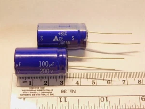 5 Matsushita Panasonic ECEA2D107M 100uf 200V 85°C Radial Electrolytic Capacitors - Picture 1 of 1