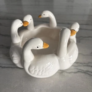 1982 RON GORDON DESIGNS INC - PORCELAIN SWANS - CANDY - JEWELRY DISH - Picture 1 of 10