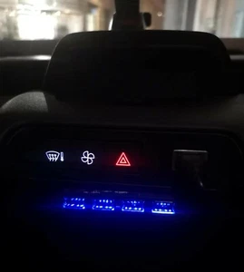 Hub USB per Citroen AMI e Opel Rocks-Accessori Citroen AMI - Bild 1 von 4