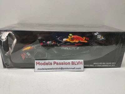 Red Bull RB18 Perez 2nd Japanese GP 2022 1/18 Minichamps - Photo 1/4