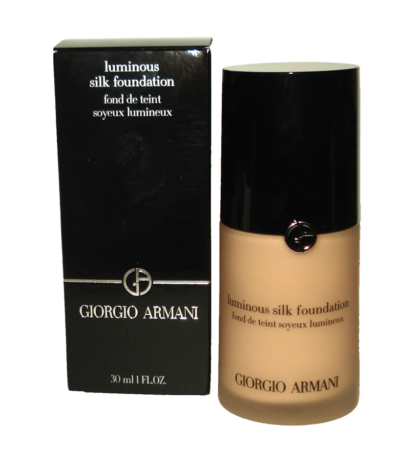GIORGIO ARMANI LUMINOUS SILK FOUNDATION  # 3 NIB - Image 1 of 1