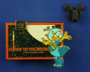 Pin Donald Duck Flight to the Moon Tomorrowland WDW 40th LE OC # 83221 - Imagen 1 de 5