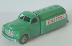 Dinky Toy No.30p/441 Studebaker Petrol Tanker "Castrol" Restored (1952-60). - Picture 1 of 11