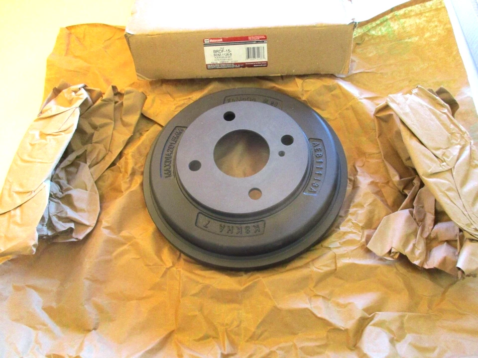 NEW FORD OEM MOTORCRAFT 2011/2013 FIESTA  "HUB & DRUM" REAR BRAKES BRAKE DRUM - Image 1 of 4